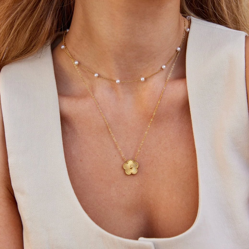 Queen Gold Pearl Necklace