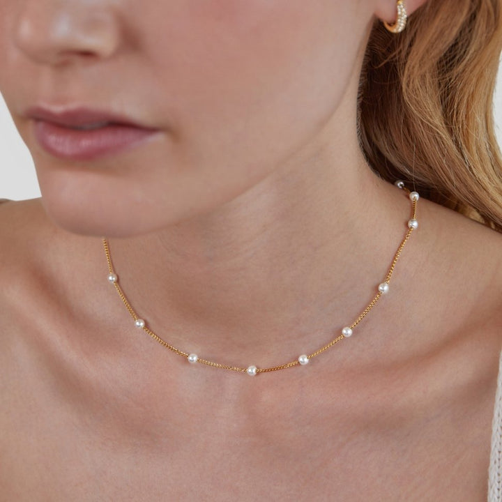 Queen Gold Pearl Necklace